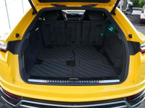 Used 2020 Lamborghini Urus AWD/4WD image 56