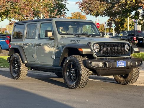 Used 2024 Jeep Wrangler Willys image 9