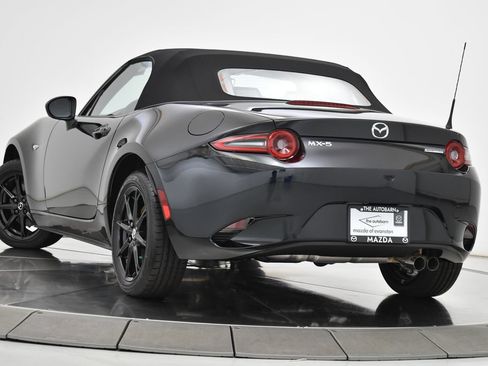 New 2026 MAZDA MX-5 Miata Sport w/ Interior Package RWD image 9