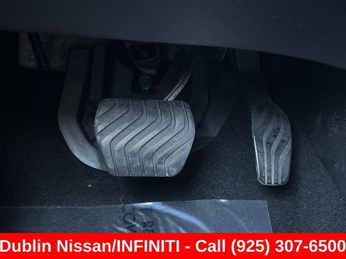 Used 2017 Nissan Rogue Sport SV AWD/4WD image 43