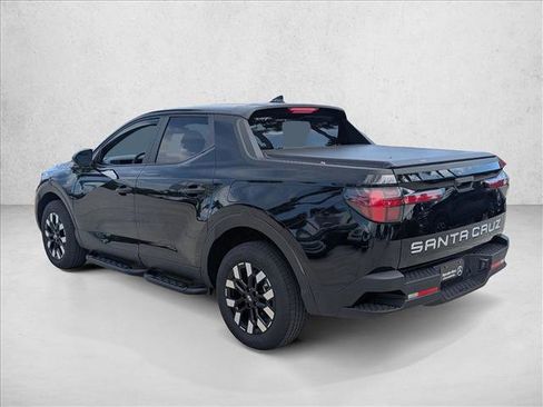 Used 2025 Hyundai Santa Cruz SE image 8