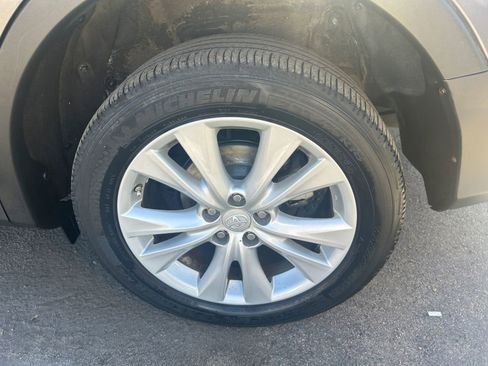 Used 2013 Toyota RAV4 Limited image 49