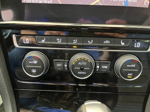 Used 2018 Volkswagen Golf SEL image 14