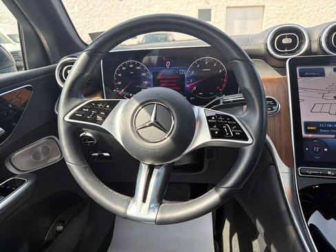 Used 2023 Mercedes-Benz GLC 300 GLC 300 image 26