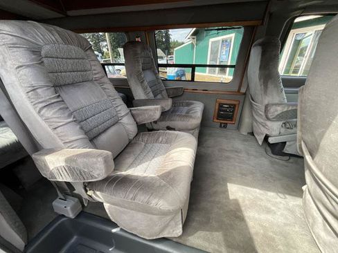 Used 1998 Chevrolet Express 1500 RWD image 15