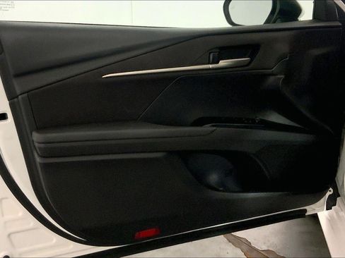 Used 2025 Toyota Camry LE FWD image 25