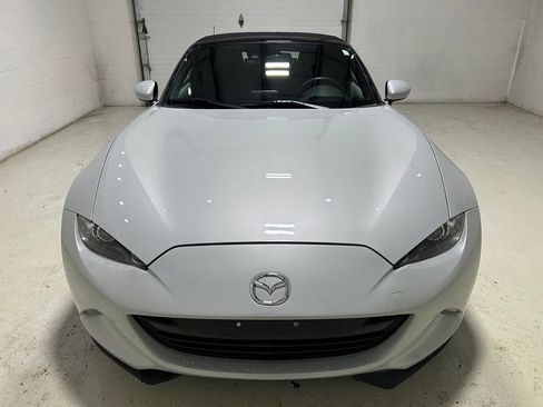 Used 2016 MAZDA MX-5 Miata Grand Touring RWD image 9