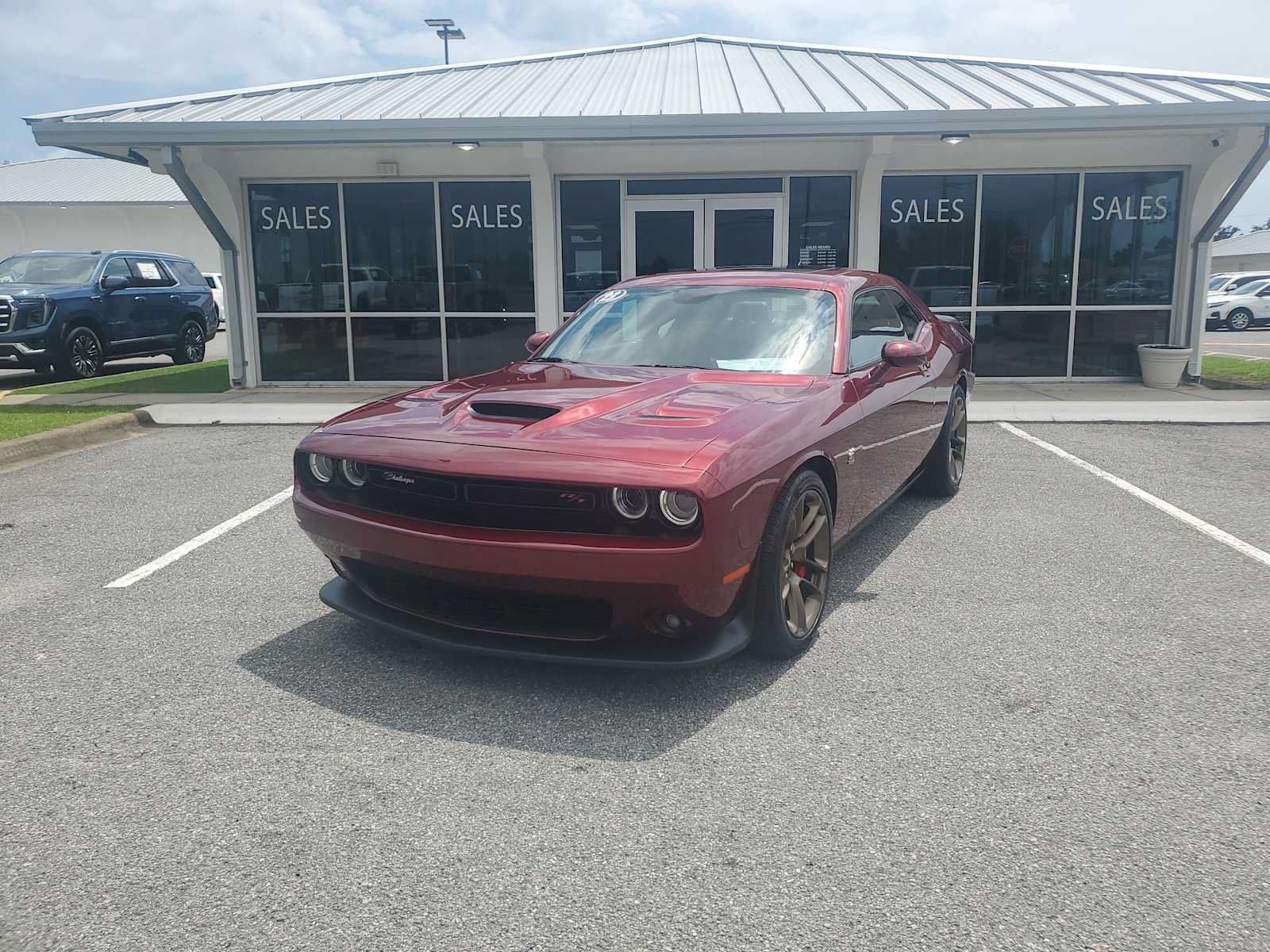 Used 2023 Dodge Challenger R/T Scat Pack w/ Plus Package RWD image 1