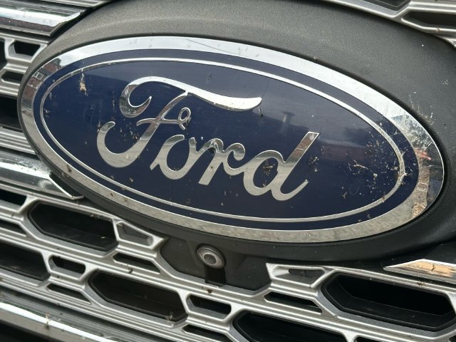 Used 2022 Ford Explorer Limited AWD/4WD image 9