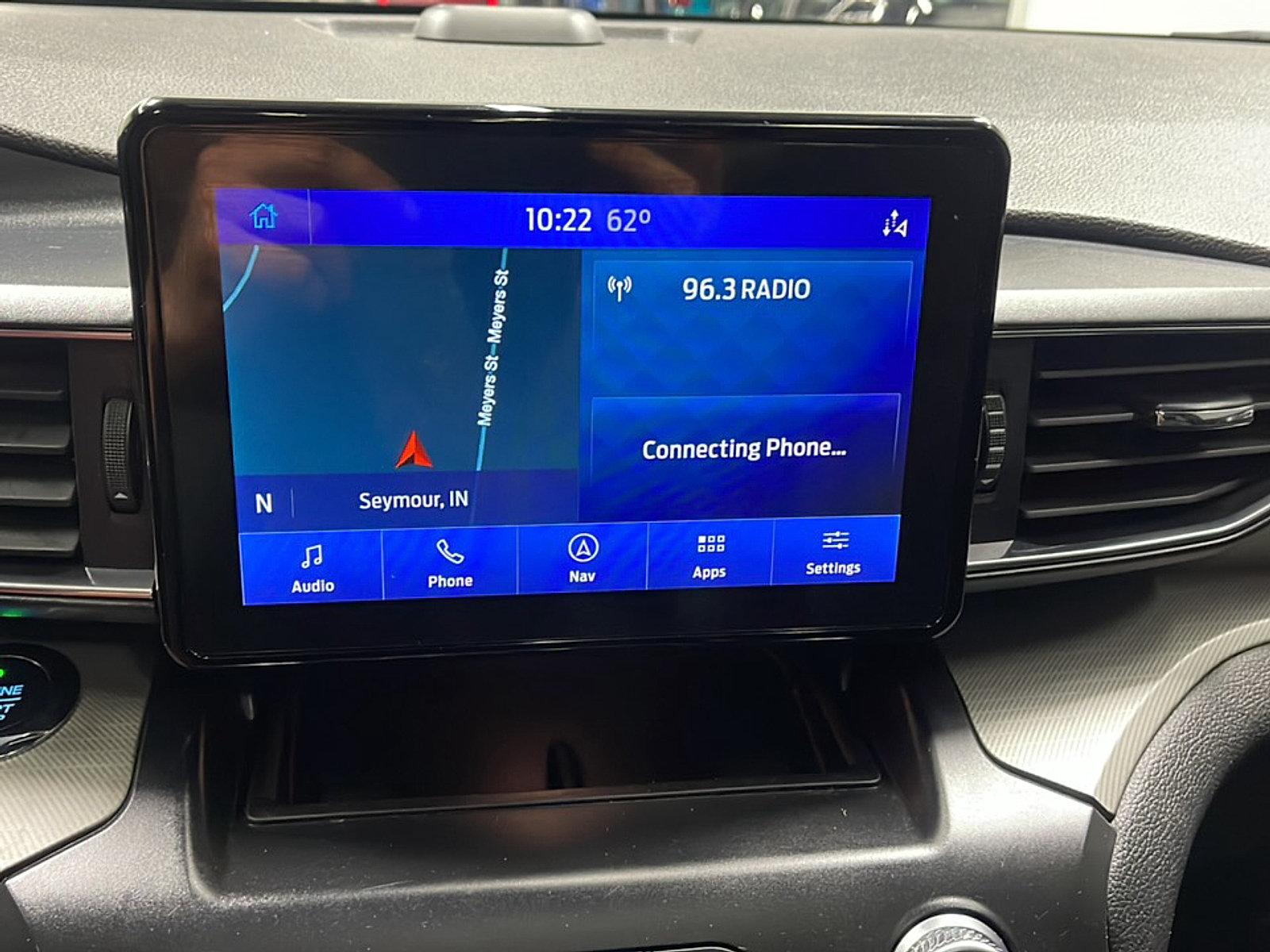 Used 2020 Ford Explorer XLT w/ Equipment Group 202A RWD image 8