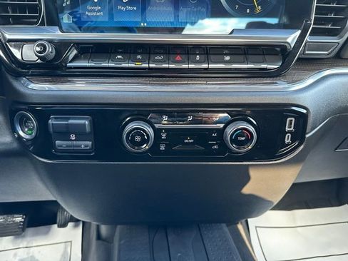Used 2023 Chevrolet Silverado 1500 LT w/ Protection Package AWD/4WD image 41