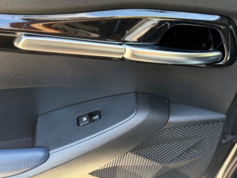 Certified 2024 Kia Seltos S FWD image 10