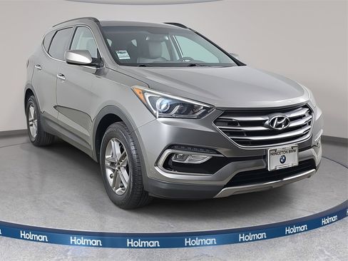 Used 2017 Hyundai Santa Fe Sport image 4
