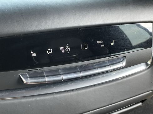 Used 2023 Cadillac Escalade V AWD/4WD image 24