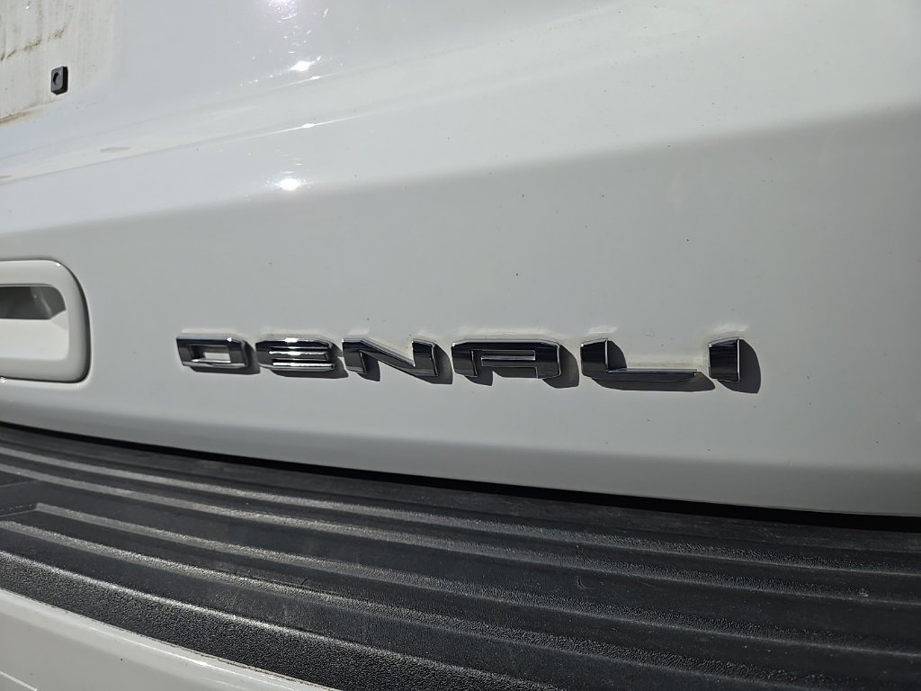 Used 2024 GMC Yukon Denali w/ Max Trailering Package AWD/4WD image 9