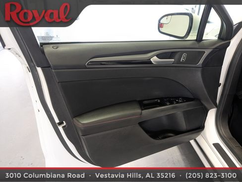 Used 2013 Ford Fusion SE FWD image 14