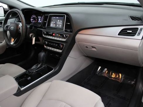 Used 2018 Hyundai Sonata SE image 23