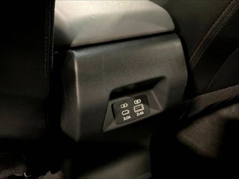 Used 2024 Subaru Crosstrek 2.0i Premium image 10