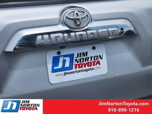 Used 2015 Toyota 4Runner Limited AWD/4WD image 11