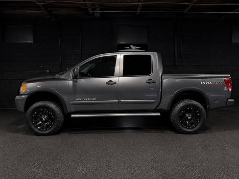 Used 2010 Nissan Titan PRO-4X AWD/4WD image 3