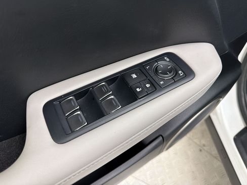 Used 2019 Lexus RX 450hL Premium w/ Premium Package AWD/4WD image 14