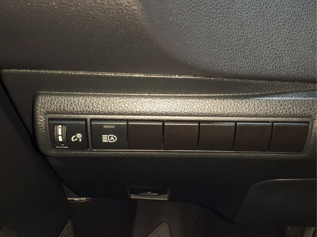 Used 2024 Toyota Corolla LE FWD image 25