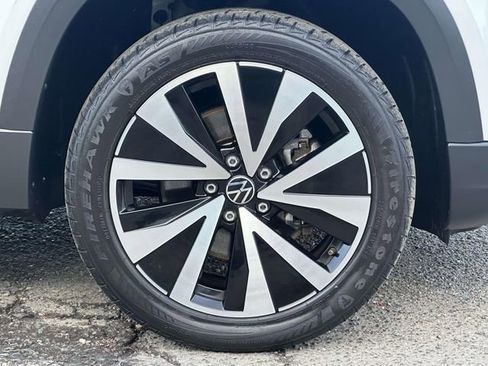 Used 2022 Volkswagen Taos SE image 8