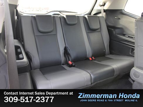 Used 2024 Subaru Ascent Onyx Edition image 8