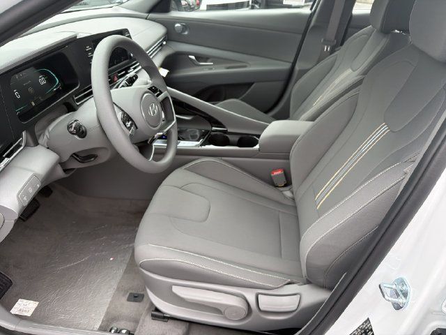 New 2026 Hyundai Elantra Hybrid FWD image 11