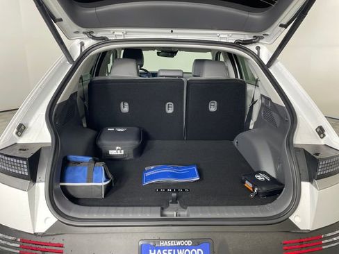 New 2026 Hyundai Ioniq 5 SEL AWD/4WD image 17