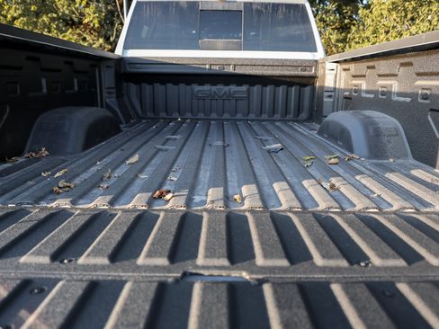 New 2026 GMC Sierra 2500 Denali w/ Denali Reserve Package image 8