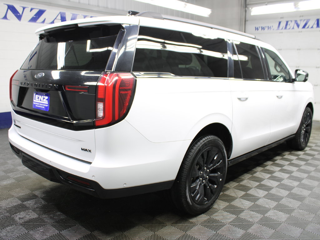 Used 2025 Ford Expedition Max Platinum w/ Stealth Appearance Package AWD/4WD image 6