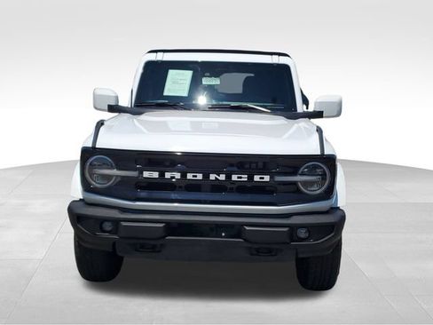 Used 2022 Ford Bronco Outer Banks AWD/4WD image 2