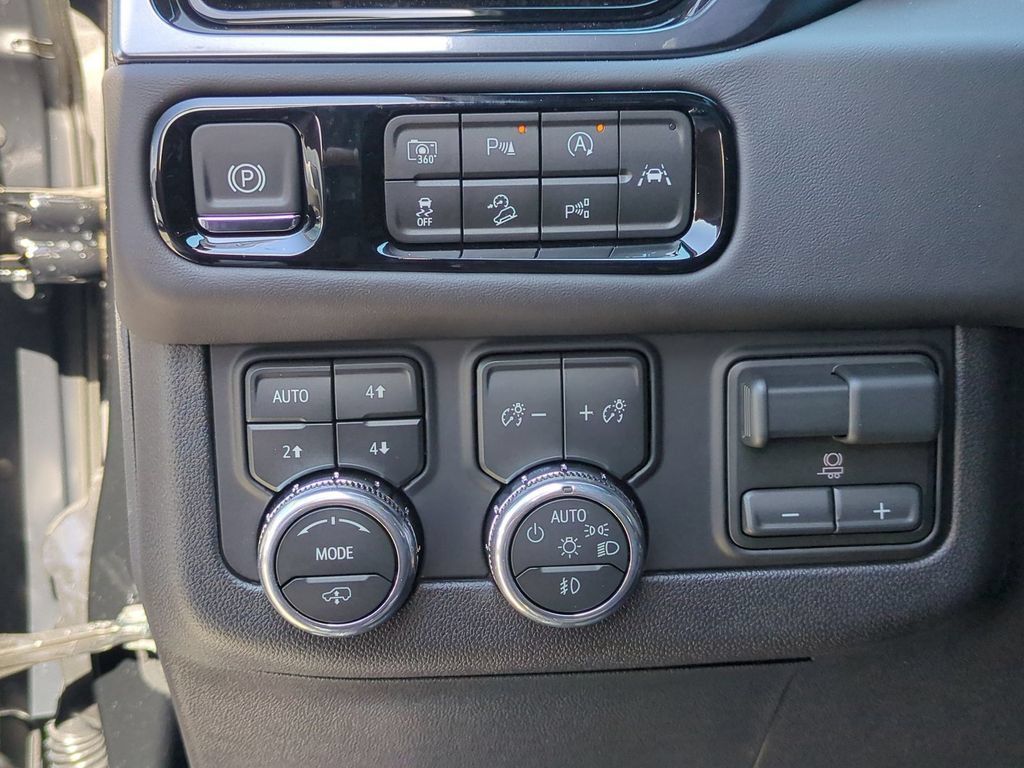 Used 2026 GMC Yukon AT4 Ultimate AWD/4WD image 22