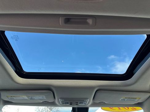 Used 2019 Honda HR-V EX image 11