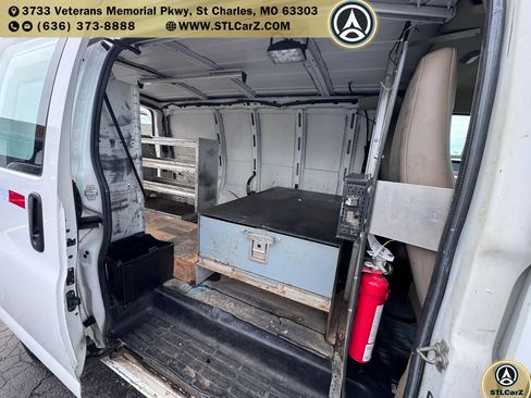 Used 2016 Chevrolet Express 2500 RWD image 12