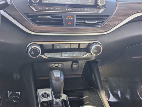 Certified 2024 Nissan Altima 2.5 SV image 19