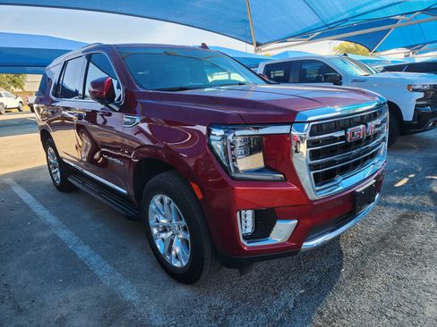 Used 2023 GMC Yukon SLT w/ SLT Premium Package RWD image 1