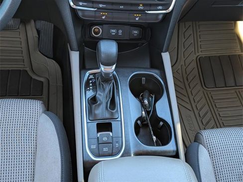 Used 2019 Hyundai Santa Fe SEL image 27