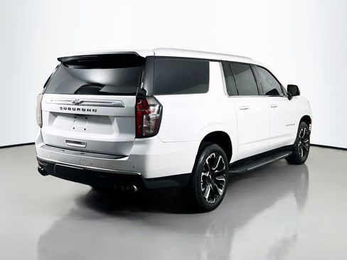 Used 2022 Chevrolet Suburban High Country image 5