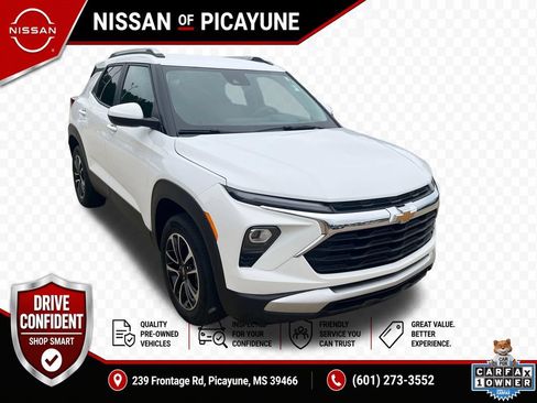 Used 2025 Chevrolet TrailBlazer LT AWD/4WD image 8