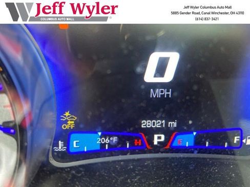 Used 2023 Chrysler 300 C RWD image 1
