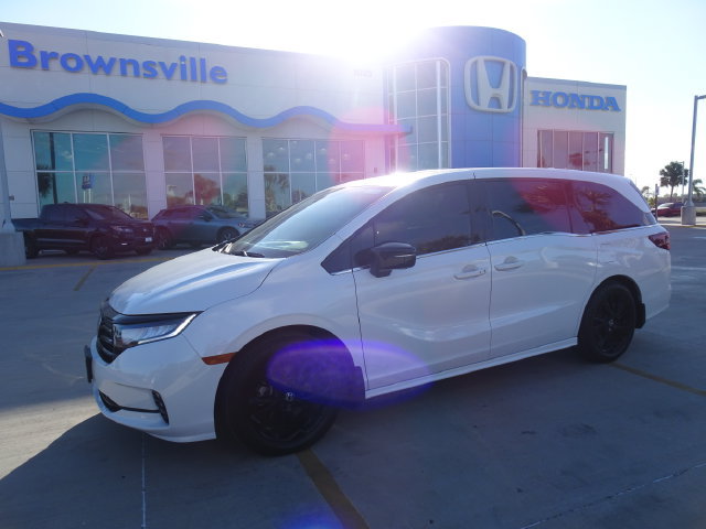 Used 2024 Honda Odyssey Sport image 1