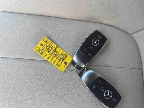 Used 2025 Mercedes-Benz GLA 250 image 34