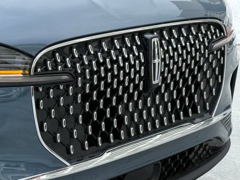 New 2026 Lincoln Aviator AWD image 6