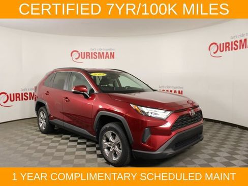 Used 2025 Toyota RAV4 XLE AWD/4WD image 10