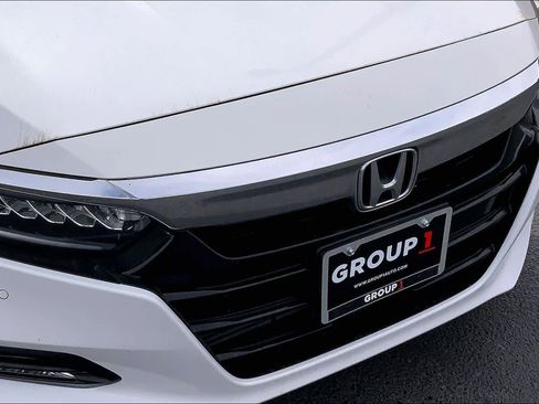 Used 2018 Honda Accord Touring image 30