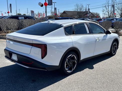 New 2026 Kia K4 EX FWD image 3