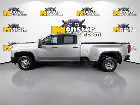 Used 2023 Chevrolet Silverado 3500 W/T w/ Gooseneck/5TH Wheel Package image 8