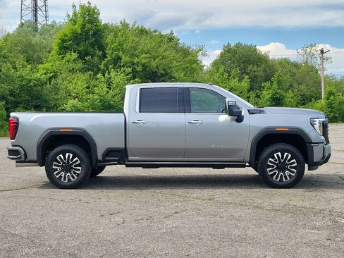 New 2026 GMC Sierra 2500 Denali Ultimate AWD/4WD image 8